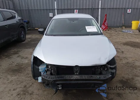 2014 Volkswagen Jetta 2.0L S z USA, uszkodzony, nr VIN 3VW2K7AJ8EM362002